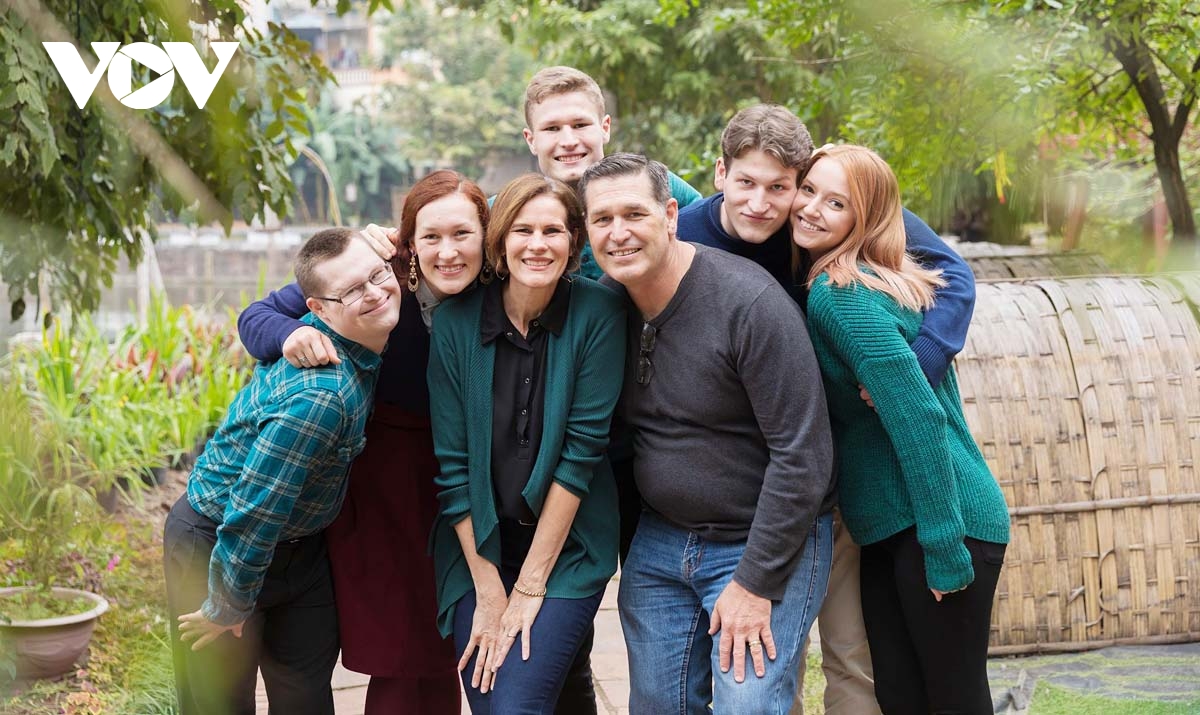 Imago Work and a story of an American family in Hanoi
